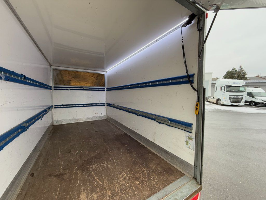 Leasing de  Mercedes-Benz Sprinter 514 CDi Mercedes-Benz Sprinter 514 CDi: foto 18