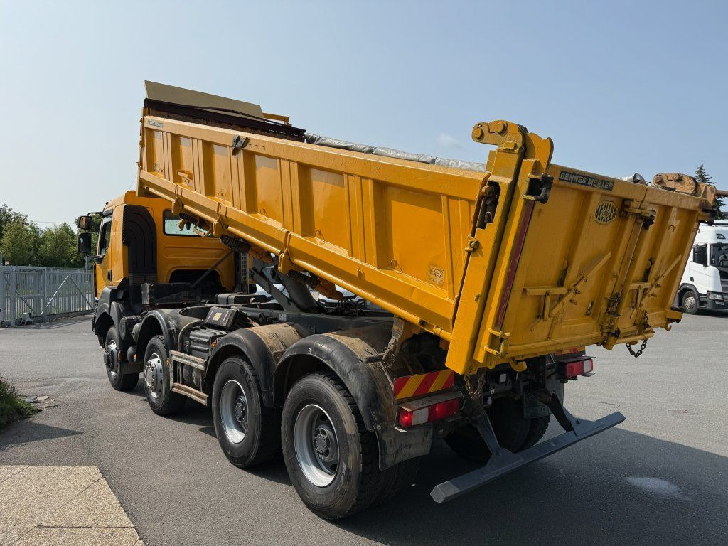 Renault Kerax 460 8x6 EURO 5 - Camión volquete: foto 3 Renault Kerax 460 8x6 EURO 5 - Camión volquete: foto 3