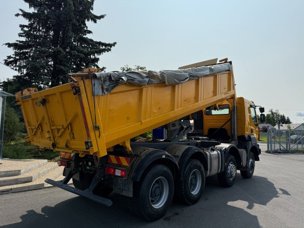 Renault Kerax 460 8x6 EURO 5 - Camión volquete: foto 2 Renault Kerax 460 8x6 EURO 5 - Camión volquete: foto 2