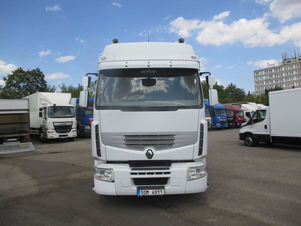 Renault Premium 1 liege - Camión caja cerrada: foto 2 Renault Premium 1 liege - Camión caja cerrada: foto 2