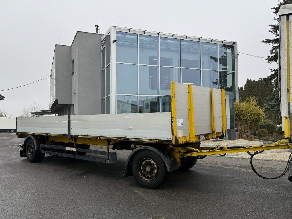 Schwarzmüller PA 2/E - Remolque plataforma/ Caja abierta: foto 2 Schwarzmüller PA 2/E - Remolque plataforma/ Caja abierta: foto 2