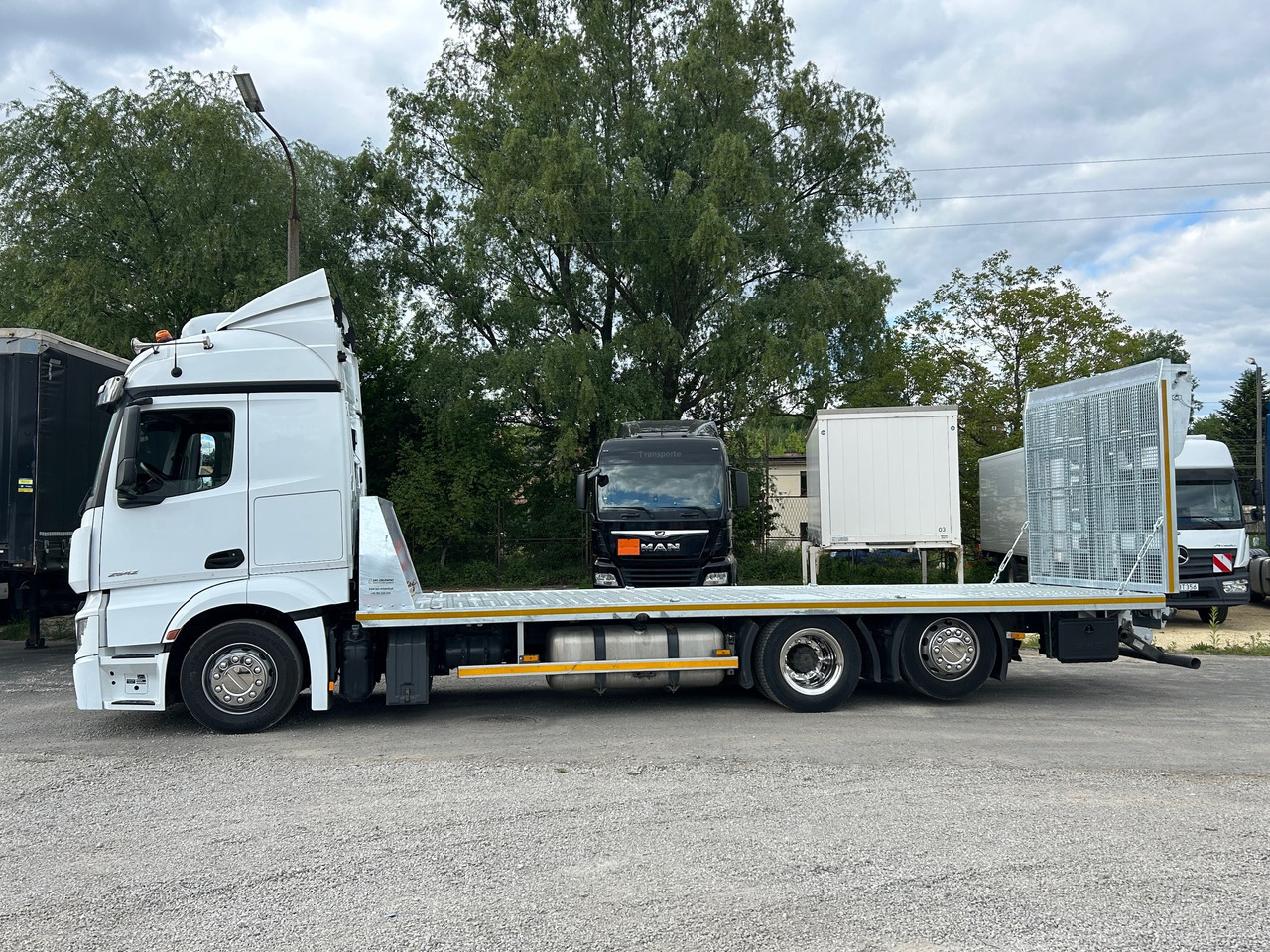 MERCEDES-BENZ Actros 2542 / 2019 / NEW Galvanized tow truck 2025 /9.5m - Camión portavehículos: foto 5 MERCEDES-BENZ Actros 2542 / 2019 / NEW Galvanized tow truck 2025 /9.5m - Camión portavehículos: foto 5