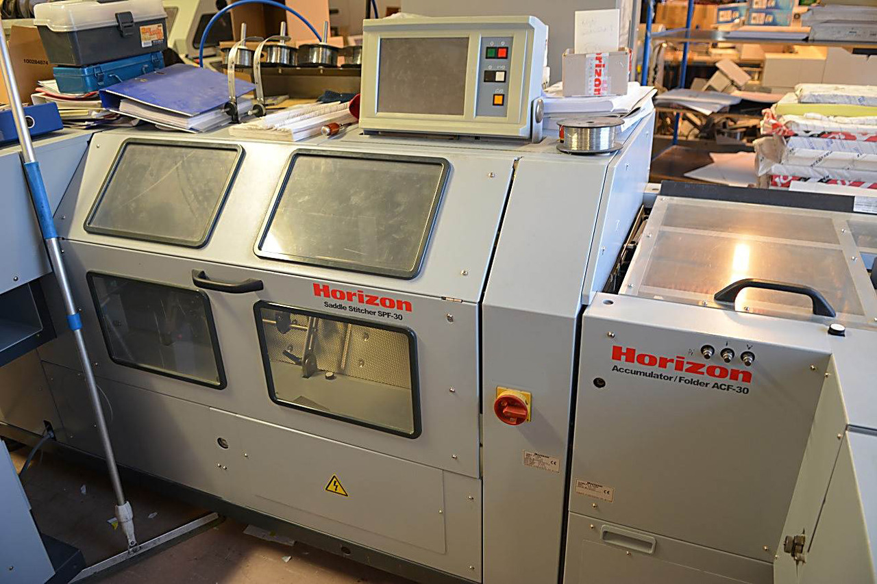 HORIZON STITCH LINER 5500 - twelve stations - Máquina de impresión: foto 4 HORIZON STITCH LINER 5500 - twelve stations - Máquina de impresión: foto 4