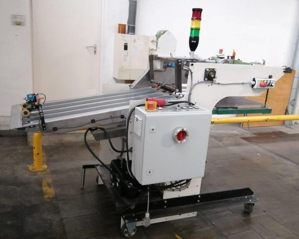 Werner Achilles Sondermaschinenbau - automatic mobile feeder for paper / cardboard - small size up to 50x60 cm - Plegadora de papel: foto 3 Werner Achilles Sondermaschinenbau - automatic mobile feeder for paper / cardboard - small size up to 50x60 cm - Plegadora de papel: foto 3