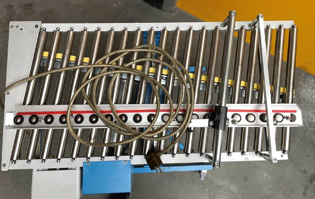 Mobile, continuously height-adjustable and rotatable roller table GUK RT-35 - Plegadora de papel: foto 3 Mobile, continuously height-adjustable and rotatable roller table GUK RT-35 - Plegadora de papel: foto 3