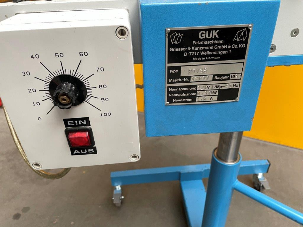 Mobile, continuously height-adjustable and rotatable roller table GUK RT-35 - Plegadora de papel: foto 2 Mobile, continuously height-adjustable and rotatable roller table GUK RT-35 - Plegadora de papel: foto 2