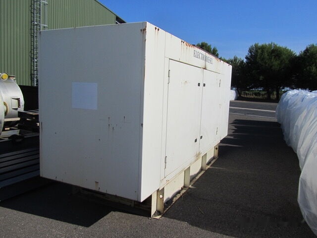 IVECO 250 kVa - Generador industriale: foto 1 IVECO 250 kVa - Generador industriale: foto 1