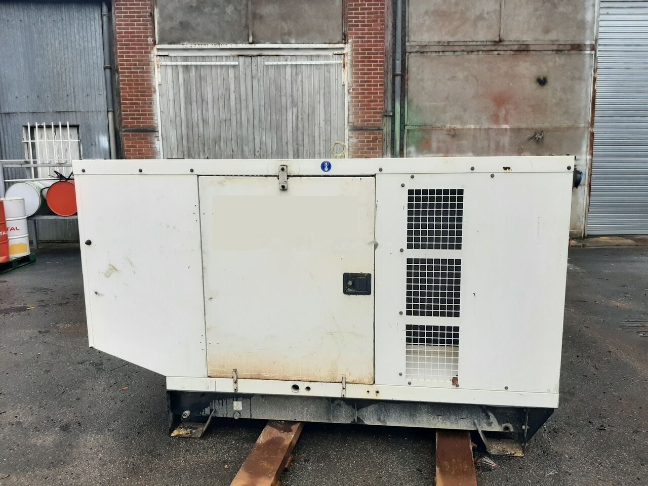 SDMO 80 kVa John Deere - Generador industriale: foto 1 SDMO 80 kVa John Deere - Generador industriale: foto 1