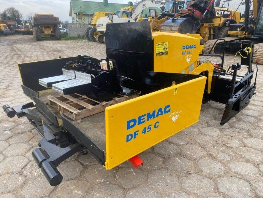 Demag DF-45C - Pavimentadora de asfalto: foto 1 Demag DF-45C - Pavimentadora de asfalto: foto 1