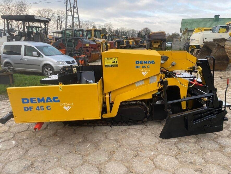 Demag DF-45C - Pavimentadora de asfalto: foto 2 Demag DF-45C - Pavimentadora de asfalto: foto 2