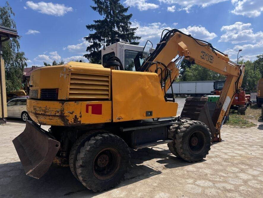 Liebherr A316 - Excavadora de ruedas: foto 5 Liebherr A316 - Excavadora de ruedas: foto 5