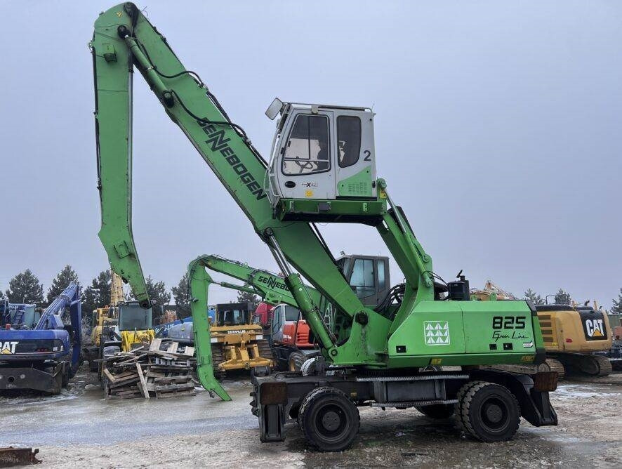 Sennebogen 825 - Manipulador de materiales: foto 1 Sennebogen 825 - Manipulador de materiales: foto 1