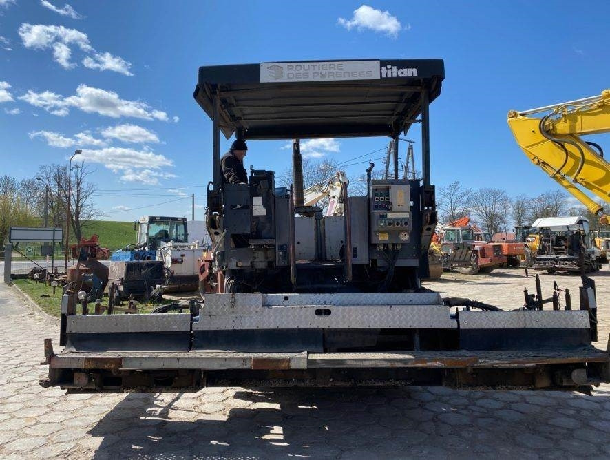 Pavimentadora de asfalto Volvo TITAN 6820: foto 7