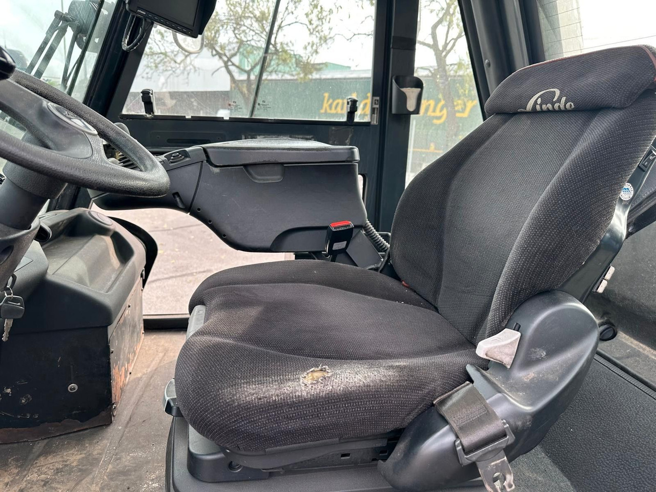 Linde H80D -03/900 Klima/Rückfahrkamera Linde H80D -03/900 Klima/Rückfahrkamera - Carretilla elevadora diésel: foto 5 Linde H80D -03/900 Klima/Rückfahrkamera Linde H80D -03/900 Klima/Rückfahrkamera - Carretilla elevadora diésel: foto 5