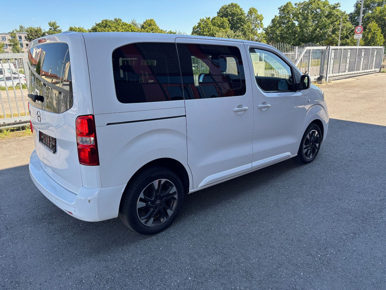 Opel Zafira Life Edition S - Furgoneta de pasajeros: foto 5 Opel Zafira Life Edition S - Furgoneta de pasajeros: foto 5
