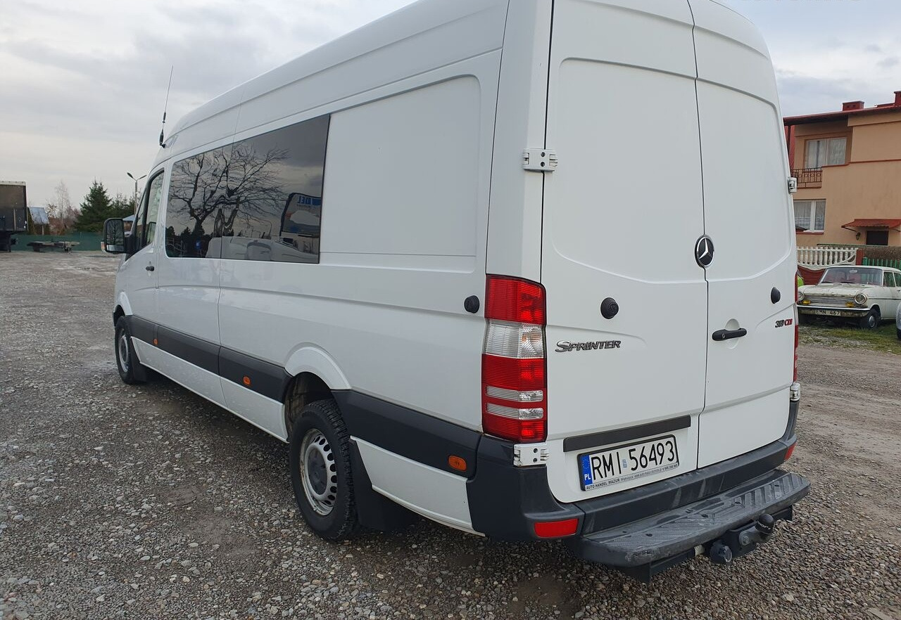 Mercedes-Benz SPRINTER 319 9 OSOB KLIMA WEBASTO TV TYL PODUSZKI EURO5 - Minibús, Furgoneta de pasajeros: foto 4 Mercedes-Benz SPRINTER 319 9 OSOB KLIMA WEBASTO TV TYL PODUSZKI EURO5 - Minibús, Furgoneta de pasajeros: foto 4