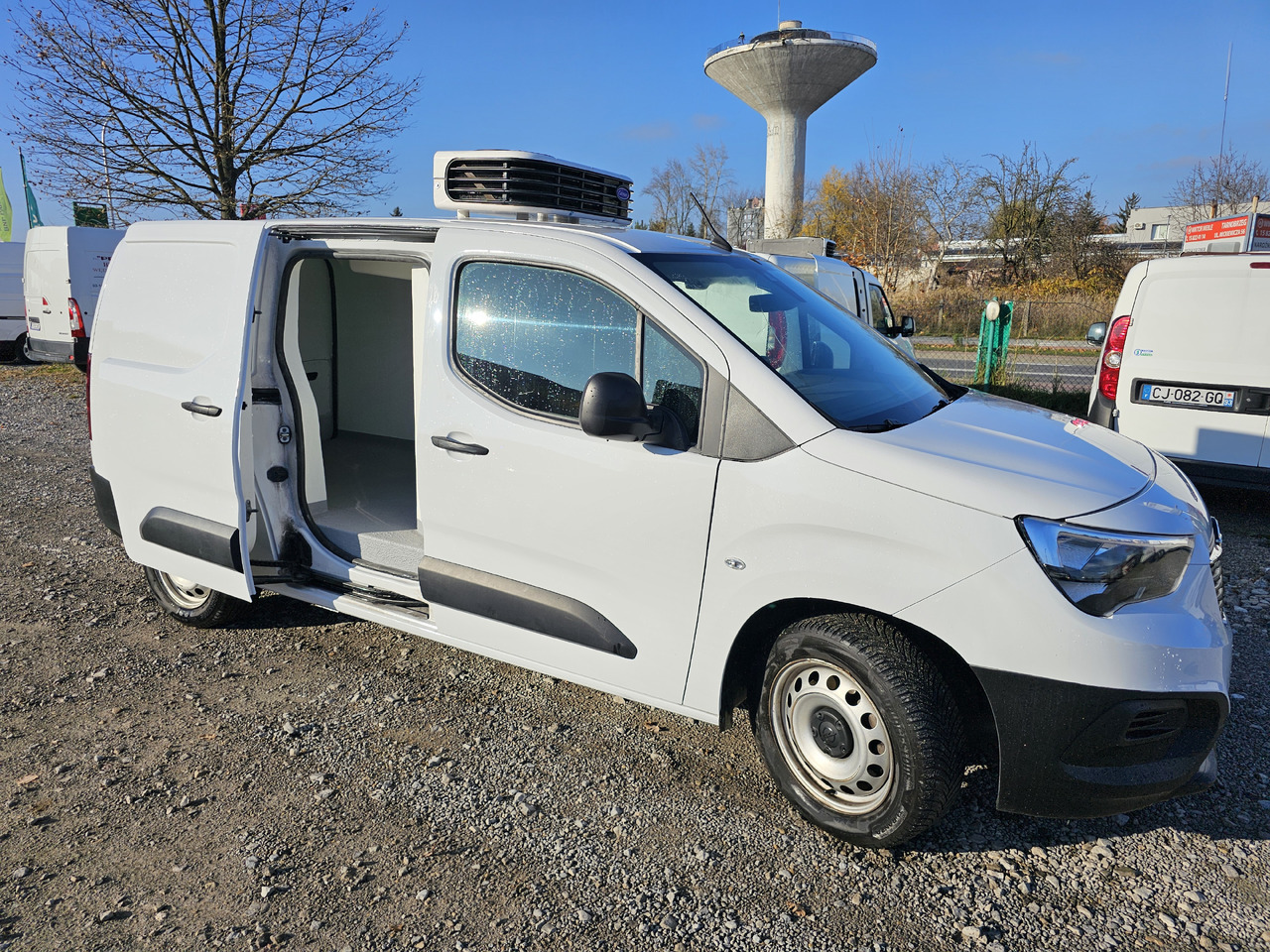 OPEL COMBO MAXI LONG CHLODNIA MROZNIA CARRIER KLIMA EURO6 - Furgoneta frigorifica: foto 4 OPEL COMBO MAXI LONG CHLODNIA MROZNIA CARRIER KLIMA EURO6 - Furgoneta frigorifica: foto 4