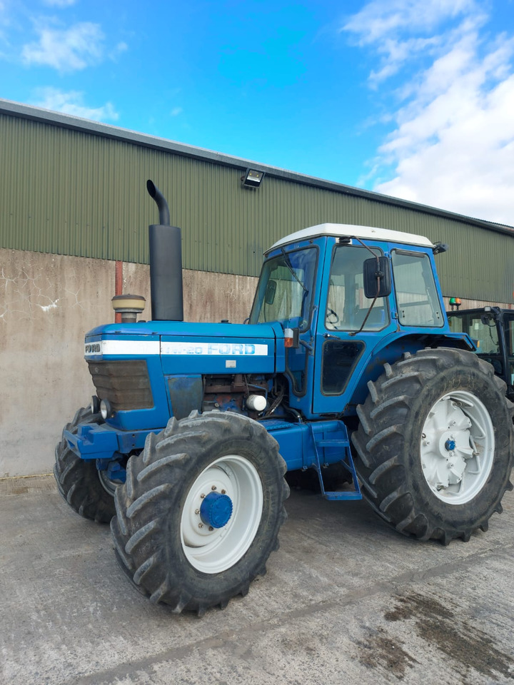 Ford TW-20 - Tractor: foto 1 Ford TW-20 - Tractor: foto 1