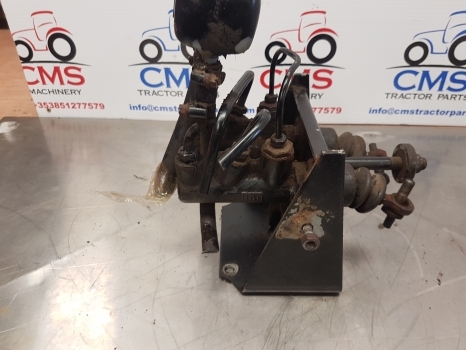 Case 856 Xl, 844 Xl, 745 Xl, 743 Xl Brake Master Cylinders 1287846c91, 226301a1 - Cilindro de freno para Tractor: foto 3 Case 856 Xl, 844 Xl, 745 Xl, 743 Xl Brake Master Cylinders 1287846c91, 226301a1 - Cilindro de freno para Tractor: foto 3