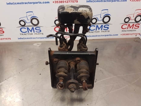 Case 856 Xl, 844 Xl, 745 Xl, 743 Xl Brake Master Cylinders 1287846c91, 226301a1 - Cilindro de freno para Tractor: foto 2 Case 856 Xl, 844 Xl, 745 Xl, 743 Xl Brake Master Cylinders 1287846c91, 226301a1 - Cilindro de freno para Tractor: foto 2