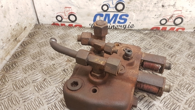 Case Maxxum Mx, Magnum 7000 Series Mx110 Hydraulic Hitch Valve Body 199107a1 - Válvula hidráulica para Tractor: foto 4 Case Maxxum Mx, Magnum 7000 Series Mx110 Hydraulic Hitch Valve Body 199107a1 - Válvula hidráulica para Tractor: foto 4