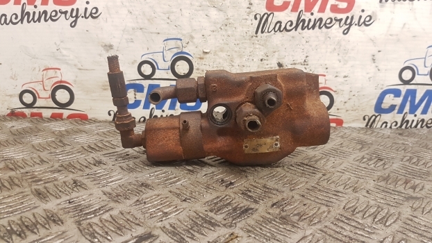 Case Mxc, Maxxum Mx Series Mx110, Mx100, Mx120 Maxxum Hydraulic Valve Body - Válvula hidráulica para Tractor: foto 1 Case Mxc, Maxxum Mx Series Mx110, Mx100, Mx120 Maxxum Hydraulic Valve Body - Válvula hidráulica para Tractor: foto 1