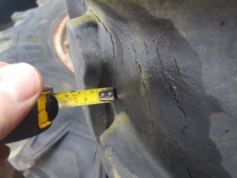 Case Rear Wheel And Tyre 13.6r38 - Rueda completa para Tractor: foto 3 Case Rear Wheel And Tyre 13.6r38 - Rueda completa para Tractor: foto 3