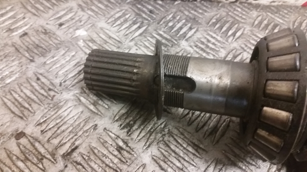 Caterpillar Th 407, 336, 337, 406 Rear Axle Bevel Crown Gear And Pinion 320-9328 - Eje posterior para Manipulador telescópico: foto 3 Caterpillar Th 407, 336, 337, 406 Rear Axle Bevel Crown Gear And Pinion 320-9328 - Eje posterior para Manipulador telescópico: foto 3