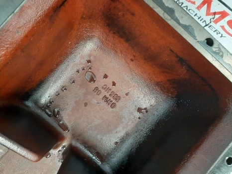 Claas Ares 710 - 836, 720, 816, 826 Engine Oil Sump 6005021469 - Cárter de aceite para Tractor: foto 3 Claas Ares 710 - 836, 720, 816, 826 Engine Oil Sump 6005021469 - Cárter de aceite para Tractor: foto 3