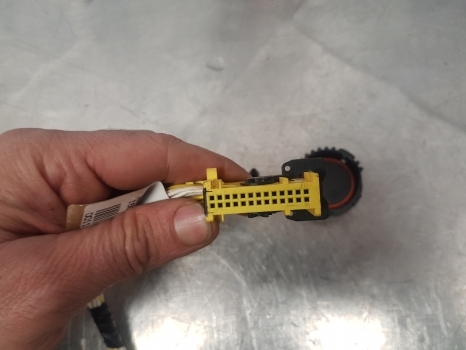 Claas Arion 640, 950, 900, 880, Axion 500,600 Wiring Loom 0011258341 - Cables/ Alambres para Tractor: foto 5 Claas Arion 640, 950, 900, 880, Axion 500,600 Wiring Loom 0011258341 - Cables/ Alambres para Tractor: foto 5