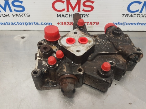 Fendt 724 S4, 700, 800 Series, Transmission Valve Block Assy G718100600021 - Transmisión: foto 4 Fendt 724 S4, 700, 800 Series, Transmission Valve Block Assy G718100600021 - Transmisión: foto 4