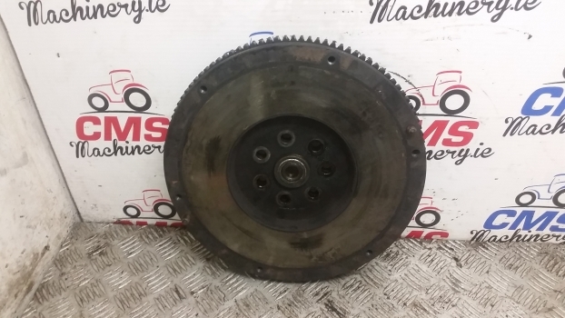 Fiat 780 Engine Flywheel And Ring Gear. |please Check By The Photos. - Volante de inercia para Tractor: foto 2 Fiat 780 Engine Flywheel And Ring Gear. |please Check By The Photos. - Volante de inercia para Tractor: foto 2