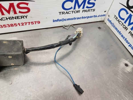 Fiat F, F-dt Series F140, F100, F115, F120, F130 Switch Lever Lights 5141940 - Luz/ Iluminación: foto 3 Fiat F, F-dt Series F140, F100, F115, F120, F130 Switch Lever Lights 5141940 - Luz/ Iluminación: foto 3