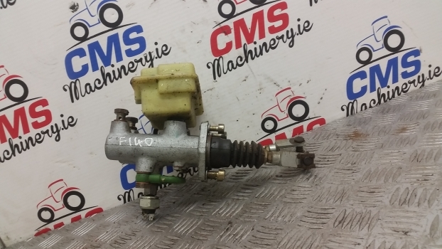 Fiat F140, F Series, Brakes Master Cylinder Assembly 5145630, 5145631 - Cilindro de freno para Tractor: foto 1 Fiat F140, F Series, Brakes Master Cylinder Assembly 5145630, 5145631 - Cilindro de freno para Tractor: foto 1