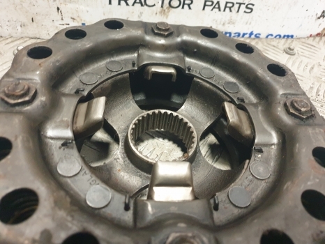 Ford 3000, 4000, 4600, 4610 Clutch Pressure Plate 86640475, 86640476, 81815765 - Embrague y piezas para Tractor: foto 3 Ford 3000, 4000, 4600, 4610 Clutch Pressure Plate 86640475, 86640476, 81815765 - Embrague y piezas para Tractor: foto 3