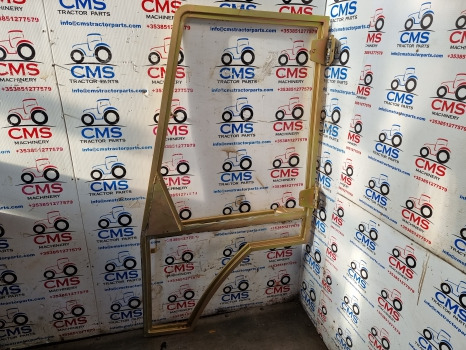 Ford 655, 550, 555 Loader, Digger, Cab Door Frame Lhs 83918765 - Puerta y piezas: foto 1 Ford 655, 550, 555 Loader, Digger, Cab Door Frame Lhs 83918765 - Puerta y piezas: foto 1