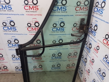 Ford New Holland 40, 60, Ts 8340 Cab Door Rhs 82002446, 82006664, 82000367 - Puerta y piezas: foto 5 Ford New Holland 40, 60, Ts 8340 Cab Door Rhs 82002446, 82006664, 82000367 - Puerta y piezas: foto 5