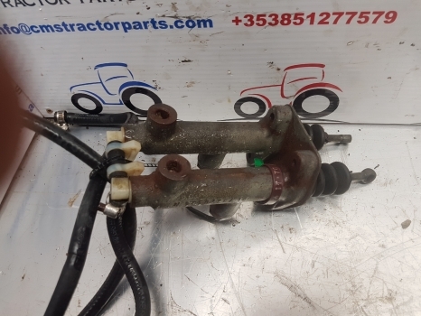 Ford New Holland 40, Ts, Ts6000 Series Brake Master Cylinder 81869963, 81866911 - Cilindro de freno para Tractor: foto 2 Ford New Holland 40, Ts, Ts6000 Series Brake Master Cylinder 81869963, 81866911 - Cilindro de freno para Tractor: foto 2