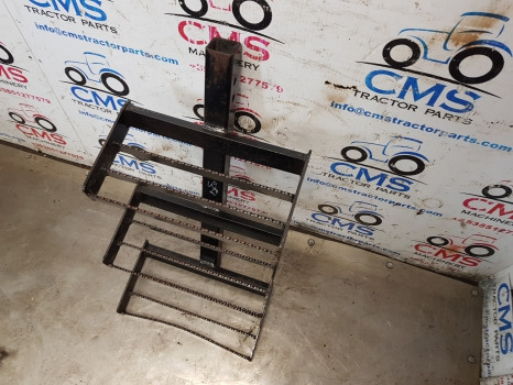 Ford New Holland 40, Ts ,ts110, 6640 Foot Step Assy Rhs 82008961,f0nn9420041bb - Peldaño: foto 4 Ford New Holland 40, Ts ,ts110, 6640 Foot Step Assy Rhs 82008961,f0nn9420041bb - Peldaño: foto 4