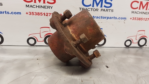 International 2wd Hub 67527c91 , 67527c92 - Cubo para Tractor: foto 3 International 2wd Hub 67527c91 , 67527c92 - Cubo para Tractor: foto 3