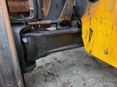 Jcb 542-70 Ag Rear axle housing 589/m6926, 458/m6947 - Eje posterior: foto 1 Jcb 542-70 Ag Rear axle housing 589/m6926, 458/m6947 - Eje posterior: foto 1