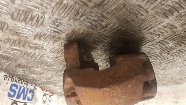 Jcb Fastrac 185-65 Front Axle Brake Calliper 15/920062, 15/920366, 477/58500 - Pinza de freno para Tractor: foto 2 Jcb Fastrac 185-65 Front Axle Brake Calliper 15/920062, 15/920366, 477/58500 - Pinza de freno para Tractor: foto 2