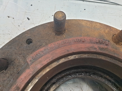 John Deere 3040 Zf Apl345/350 Front Axle Hub Bolt Plate 4472353140, L40207 - Cubo para Tractor: foto 3 John Deere 3040 Zf Apl345/350 Front Axle Hub Bolt Plate 4472353140, L40207 - Cubo para Tractor: foto 3