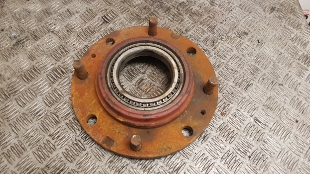 John Deere 3200 ,3400 Hub Bolt Plate Z72470 - Cubo para Tractor: foto 2 John Deere 3200 ,3400 Hub Bolt Plate Z72470 - Cubo para Tractor: foto 2