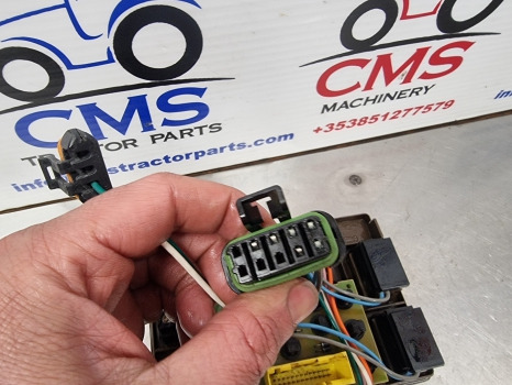 John Deere 6010, 6020, 7020 Series Light Control Panel Al114038, L113569 - Luz/ Iluminación: foto 5 John Deere 6010, 6020, 7020 Series Light Control Panel Al114038, L113569 - Luz/ Iluminación: foto 5