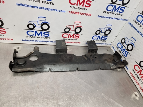 John Deere 6145, 6r Series, 6r 185 Radiator Carrier Support Al206124 - Carrocería y exterior: foto 3 John Deere 6145, 6r Series, 6r 185 Radiator Carrier Support Al206124 - Carrocería y exterior: foto 3