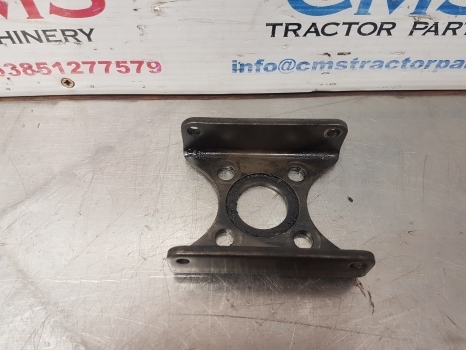 Lamboghini 1056, R714, R724, R584 Fuel Pump Support 0.041.1615.0, 0.053.1615.0 - Bomba de combustible para Tractor: foto 2 Lamboghini 1056, R714, R724, R584 Fuel Pump Support 0.041.1615.0, 0.053.1615.0 - Bomba de combustible para Tractor: foto 2