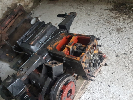 Lamborghini 1106 Same Laser Transmission Gearbox Nut 0.269.3110.0, 269.3110.0 - Caja de cambios: foto 1 Lamborghini 1106 Same Laser Transmission Gearbox Nut 0.269.3110.0, 269.3110.0 - Caja de cambios: foto 1