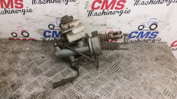 Landini Mythos Series 115 Brake Master Cylinders Kit 3666220m91 - Cilindro de freno para Tractor: foto 1 Landini Mythos Series 115 Brake Master Cylinders Kit 3666220m91 - Cilindro de freno para Tractor: foto 1