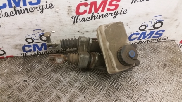 Landini Mythos Series 115 Brake Master Cylinders Kit 3666220m91 - Cilindro de freno para Tractor: foto 4 Landini Mythos Series 115 Brake Master Cylinders Kit 3666220m91 - Cilindro de freno para Tractor: foto 4